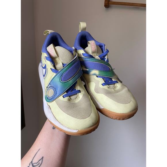 Nike team hustle sneakers - 1.5 youth - Picture 2 of 9